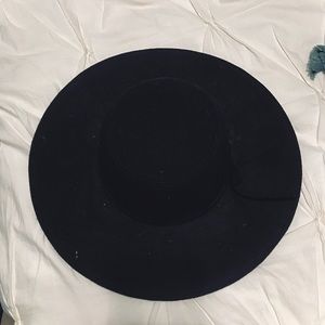 Black wool wide brim hat